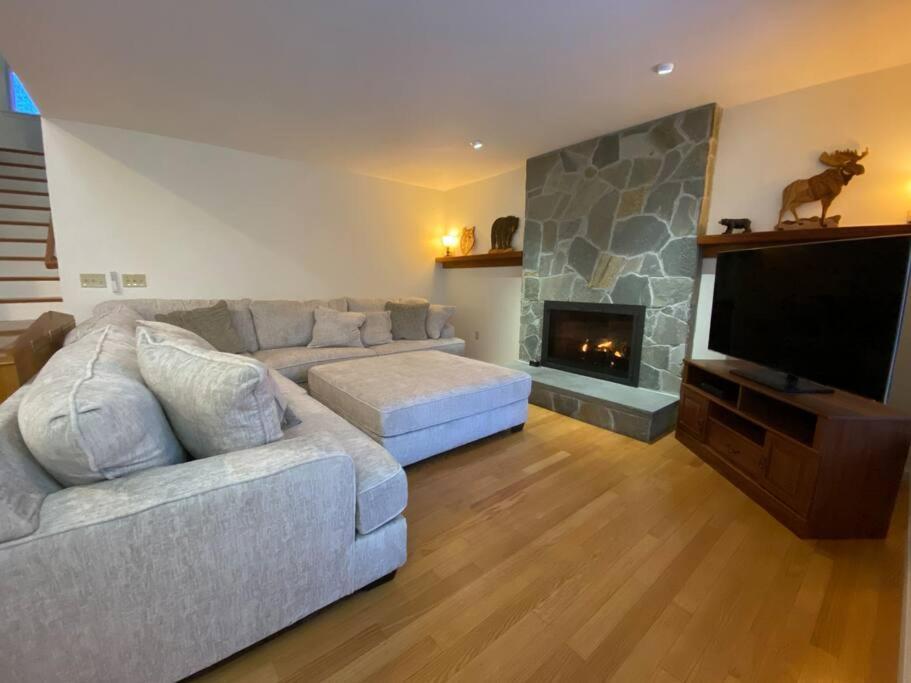 Beautiful Spacious Home W/ Game Room. Gilford Luaran gambar